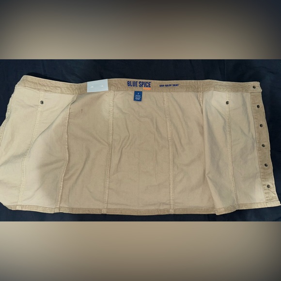 Blue Spice - Corduroy Button Front Open Mini Skirt - Size 7 - Picture 5 of 5